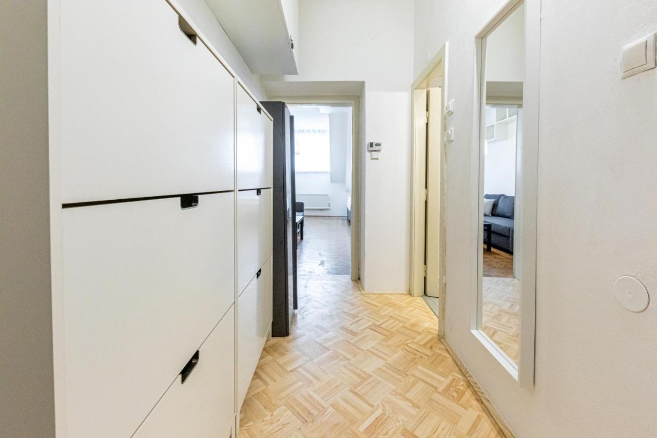Apartment Rooftop Close To Main Station By Jr Wien